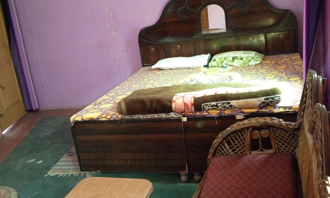 Tapovan Haus | Sneha Home Stay mit Ganga River, atemberaubendem Berg- und Laxman Jhula-Brückenblick