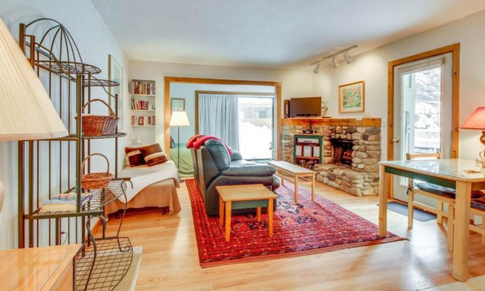 Warm Springs Hotel | Snow Run Studio