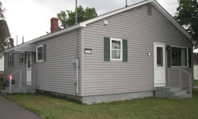 Washburn Haus | "Snowmobile/ATV Haven LLC" w/access to ITS 83/105