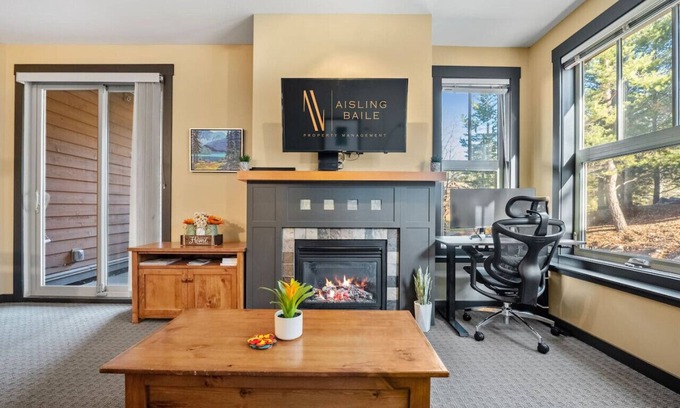 East Kootenay Wohnung | Snowy Lodge | Ski-In/Out | Upper Village | Pets Ok