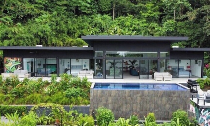 Puntarenas Haus | SOLAR POWERED JUNGLE HOME