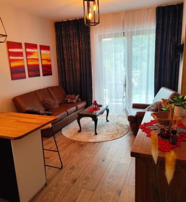 Piechowice Wohnung | Somewhere Between Apartments