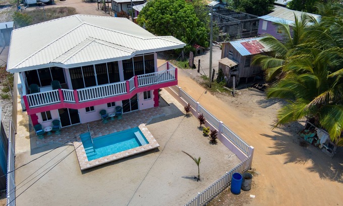 Placencia Wohnung | Sorrell Cottage-Studio Apartment on the Caribbean!