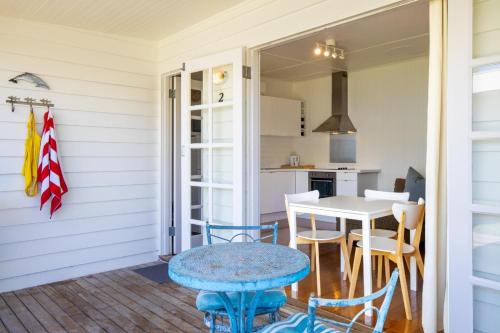 Sorrento Haus | Sorrento Beach Cottages No. 2 - in the heart of Sorrento