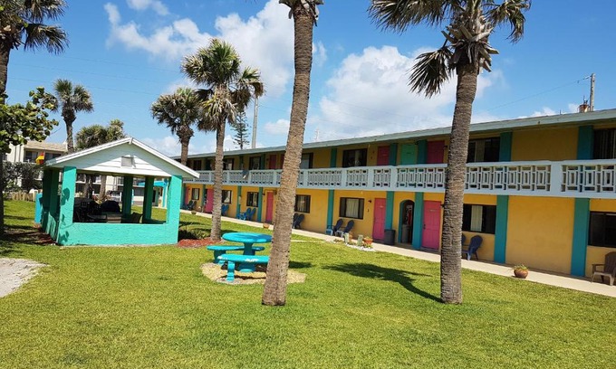 Cocoa Beach Hotel | South Beach Inn - Cocoa Beach