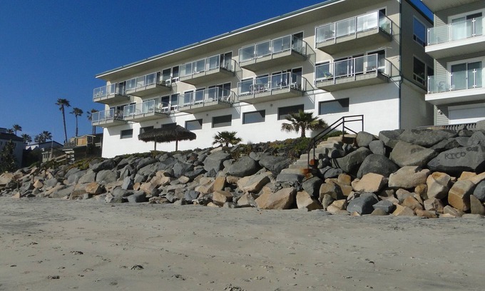 South Oceanside Eigentumswohnung | Ocean Front Condo mit eigenem Upper Beach & nur wenige Schritte zum Wasser