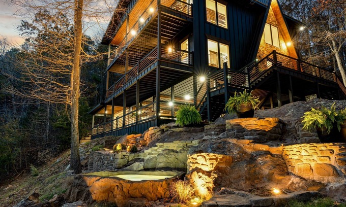 Marshall Haus | Spa H/T Sauna Float Tank Buffalo River