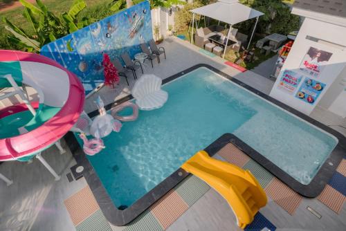 Ban Pong Haus | Space Water House พูลวิลล่าครอบครัว