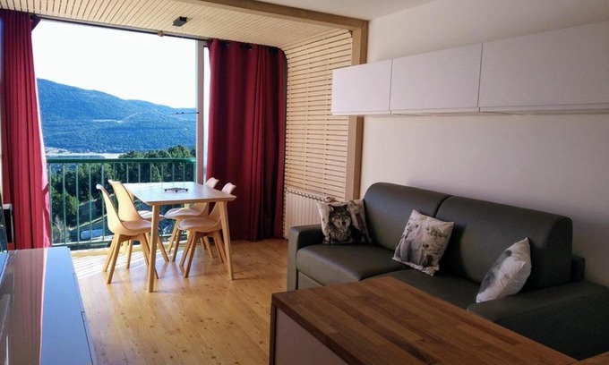 Les Angles Wohnung | Spacieux 2 pièces avec coin cabine et parking, proche du lac de Matemale - FR-1-593-44