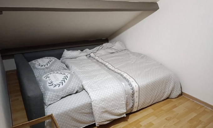 Chennevieres-les-Louvres Haus | SPACIOUS HOUSE 10 MINUTES FROM ROISSY CHARLES DE GAULE AIRPORT
