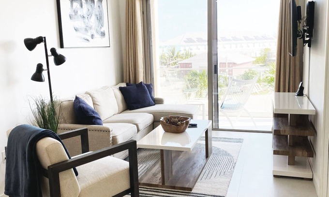 Grand Harbour Wohnung | Spacious 1BR with Rooftop Pool, Island Views, Full Kitchen & Washer/Dryer