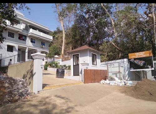 Sangolda Wohnung | Spacious 2bhk with terrace North Goa Porvorim