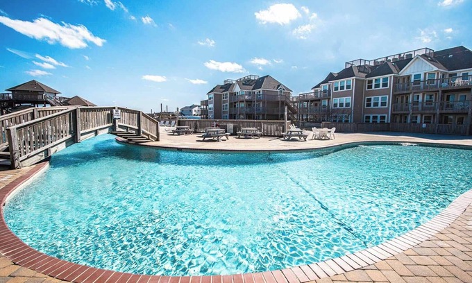 Duck Eigentumswohnung | Spacious 2BR Condo w/ Beach Access