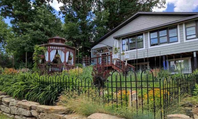 Whitewood Wohnung | Spacious 3 Bedroom 2 Bathroom Apt. In the ❤ of the Black Hills