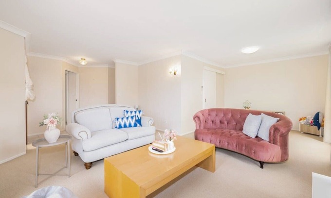 Calamvale Haus | Spacious 3-BR Haven Prime Location Shopping Centre