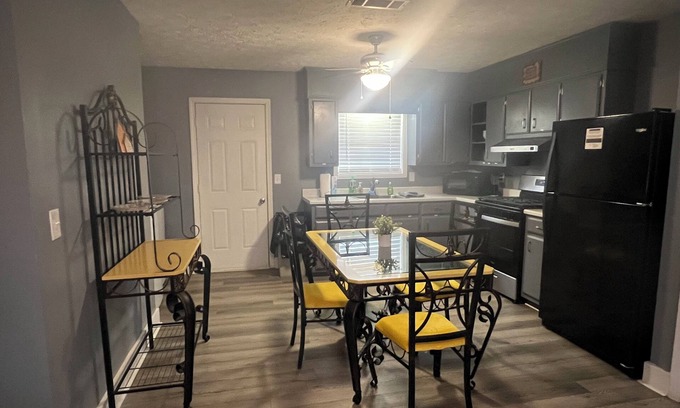 Columbus Haus | Spacious 4-bedroom house in Columbus with privacy fence situated in the county!