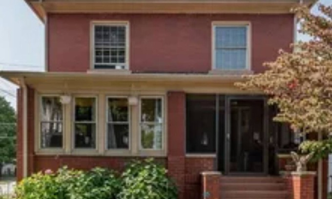 Monroe Haus | Spacious 4-bedroom house in serene Monroe with WiFi, fitness room, AC