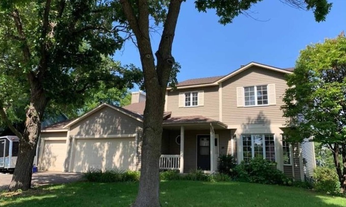 Maple Grove Haus | Spacious 4 BR with King Suite, 3 BA, 3 stall Garage, Game Rm, Prime Location