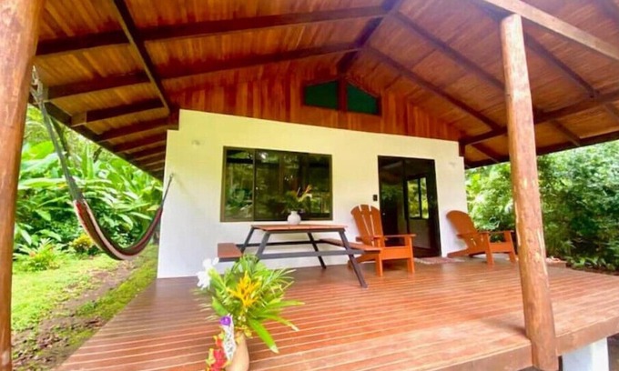 Cabo Matapalo Kabine | Spacious and Quaint Cabaña - Playa Carbonera