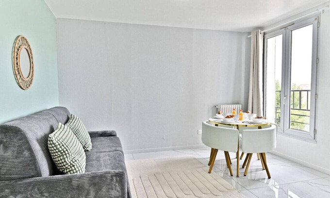 Gagny Wohnung | Spacious apartment in the Paris suburbs