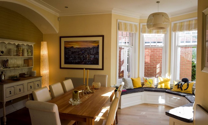 Canford Cliffs Haus | Spacious, beautiful luxury home - short walk to the beach