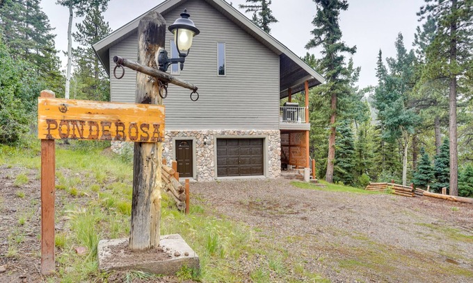 Beaver Kabine | Spacious Beaver Getaway Near Eagle Point Resort!