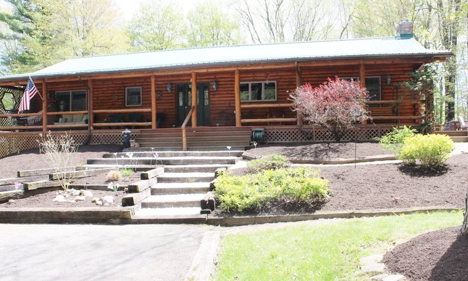 Bristolville Kabine | Spacious Cabin in the woods