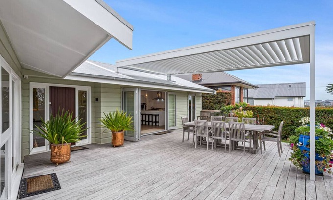 Auckland Wohnung | Spacious family home in Meadowbank