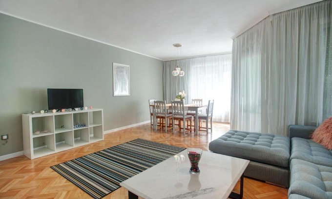 Lozenets Wohnung | Spacious flat close to the American Embassy
