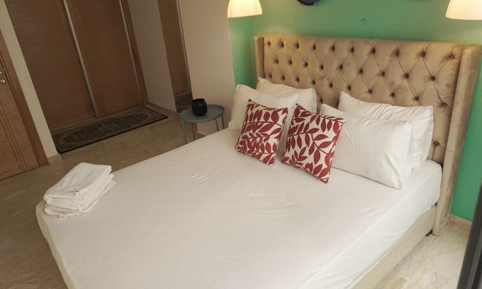 Gauthier Wohnung | Spacious flat near twin towers