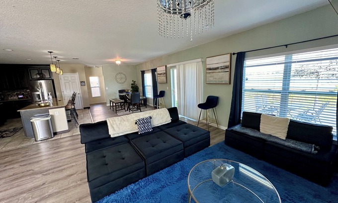 Marbella Haus | Spacious Fun & Convenient