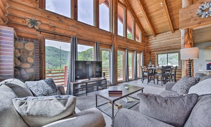 Eden Haus | Spacious Hilltop Cabin with Deck and Scenic Views!