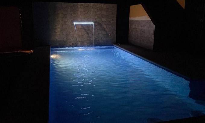 Parrita Haus | Spacious House 10 min From the beach .