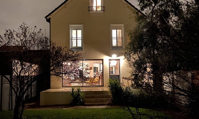 Colombes Haus | Spacious house with large garden, near Paris