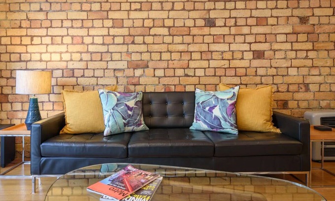 Auckland Central Business District Wohnung | Spacious Light-filled Central Character Apt - so close to Britomart and the Uni!