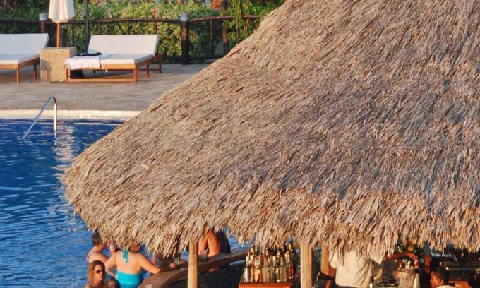 Placencia Resort | Spacious Master Suite w/ Balcony, WiFi, & Beautiful Views