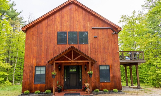 Center Conway Haus | Spacious Mountain Retreat in the Heart of North Conway, NH