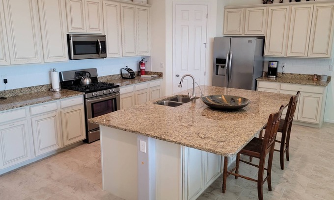 Phoenix Haus | Spacious Open Concept w/pool for Spring Training, golf and leisure!!