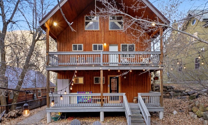 Snowbird Kabine | Spacious Scandinavian Cabin in the Mountains - Perfect for Reunions & Retreats