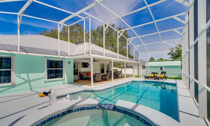 Sebastian Highlands Hütte | Spacious Sebastian Retreat: Lanai & Private Pool!