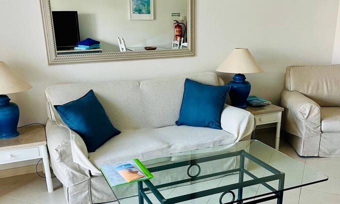 Vale do Lobo Wohnung | Geräumige nach Süden ausgerichtete Wohnung mit sonnigen Terrassen