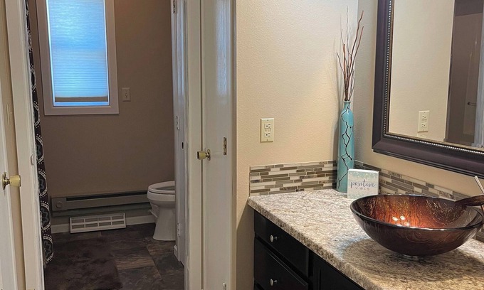 Ashley Haus | Spacious updated and modern home sleeps 13+