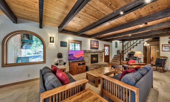 Homewood Kabine | Spacious West Shore Cabin!