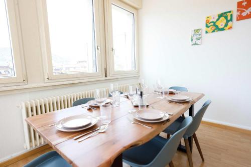 Sihlfeld Wohnung | Spacious Zurich Apt Huge Terrace & Views