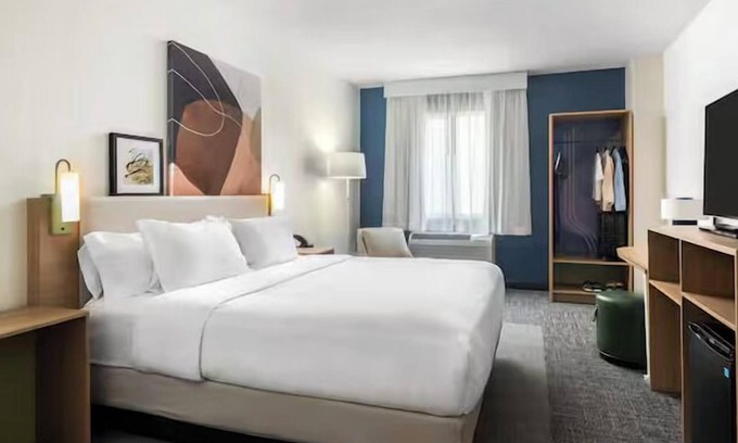 Little Rock Hotel | Spark by Hilton Little Rock West