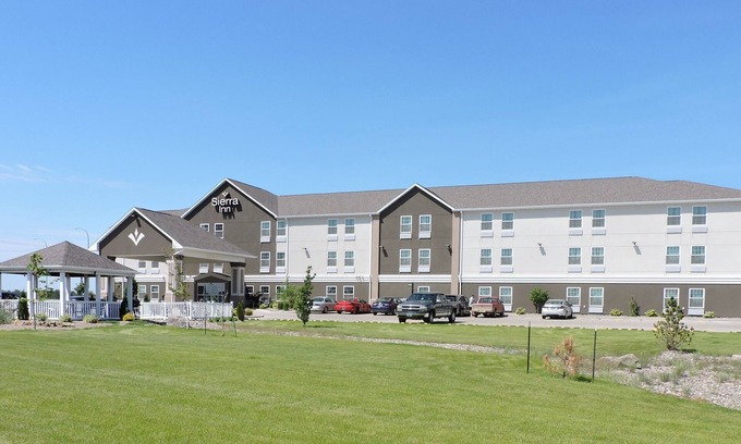 Minot Hotel | Spark by Hilton Minot