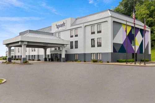 Newcomerstown Hotel | Spark By Hilton Newcomerstown