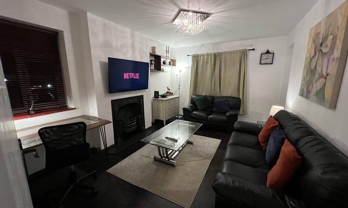 Snaresbrook Wohnung | Specious 2 x double bedroom flat in London E18