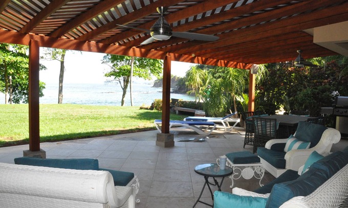 El Ocotal Villa | Luxus Beachfront Villa im schönen Bahia Pez Vela Resort - Playas Del Coco