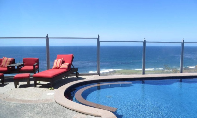 Salsipuedes Haus | Spektakuläre Custom Home mit Pool / Jacuzzi in Bajamar Ocean Front Golf Resort